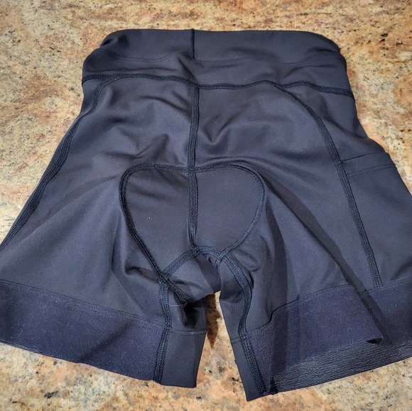 REI COOP BIKE SHORTS - Picture 2 of 4